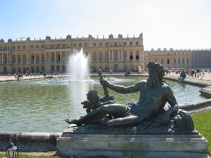 006 Versailles fountain.jpg